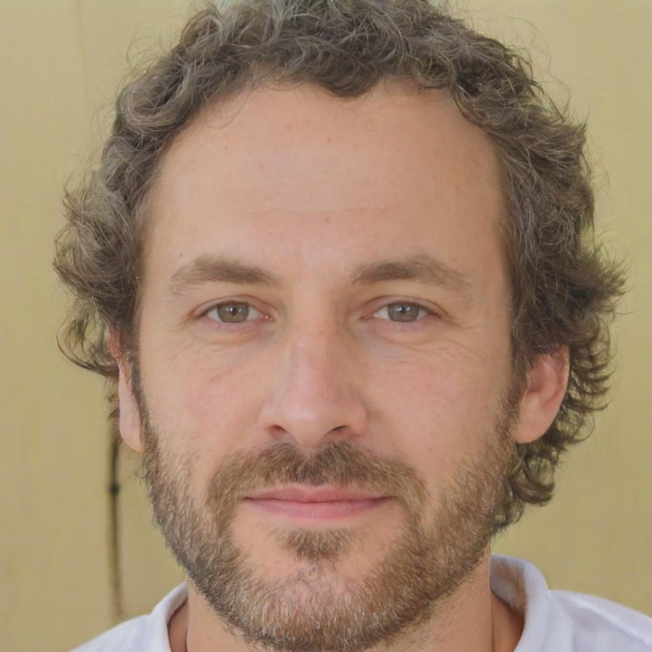 Alexandre Caron, Analyste en investissement
